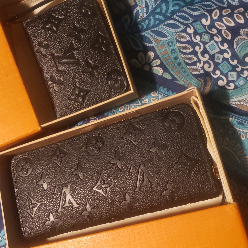 Louis Vuitton Black Monogram Wallet Set